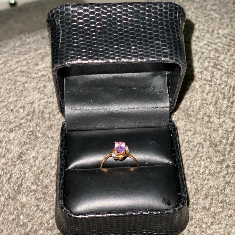 10k yellow gold amethyst and seed diamond ring